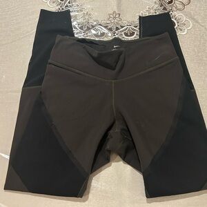 EUC Nike Olive/Black Leggings for Active Comfort - Size M